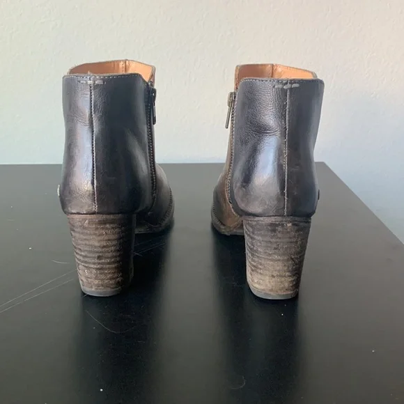 Bedstu Hand Made Leather Boots - Picture 8 of 9